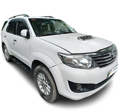 Toyota Fortuner-img